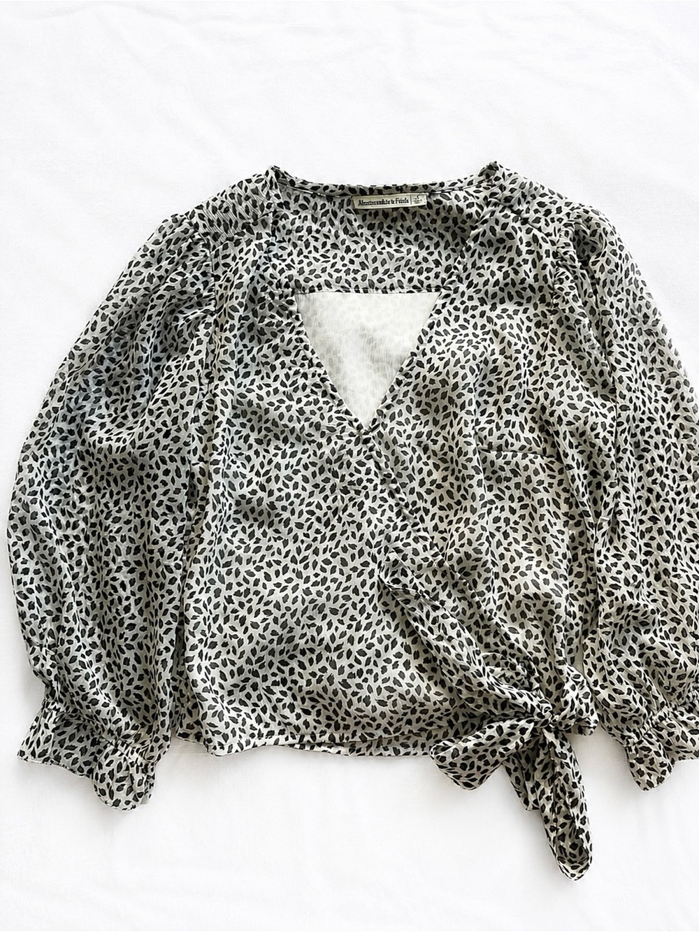 Abercrombie & Fitch Animal Print Wrap Tie Detail Blouse Size Small